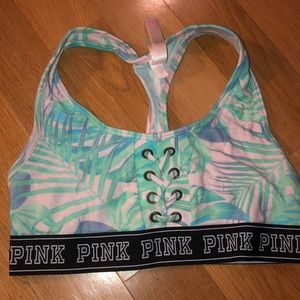 sports bra